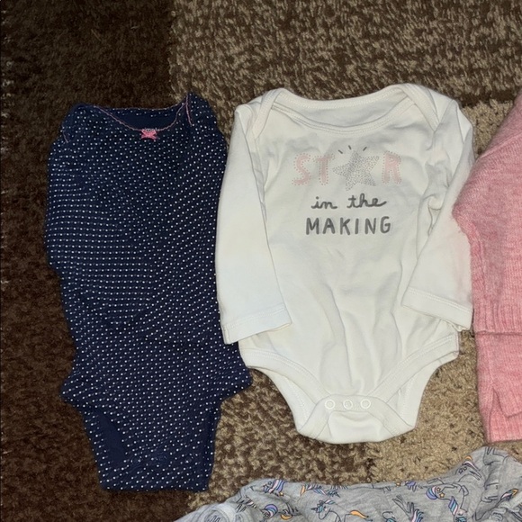 Assorted Set of Sweatshirts & Hoodies and Pants - Picture 9 of 13